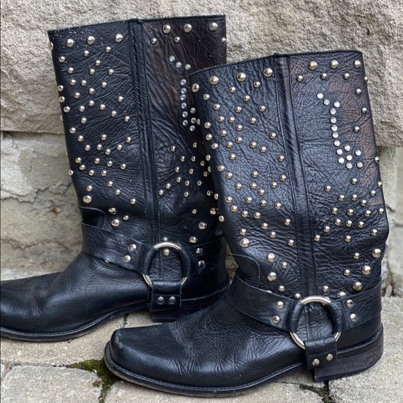 Dolce & Gabbana Boots - Picture 2 of 4